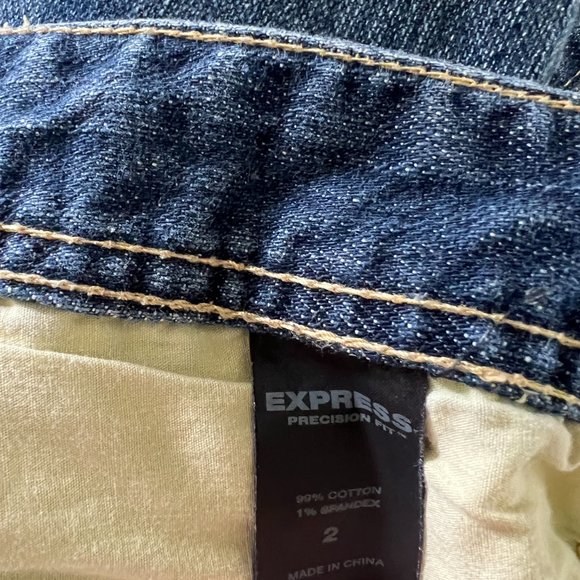 Express Precision Fit Denim Skirt sz 2 - Picture 13 of 13